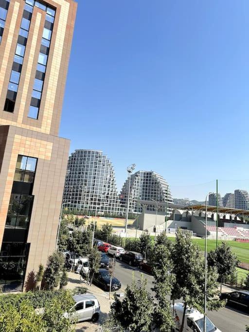 Great Apartament Near Lake & Blloku Area Tirana Exterior photo